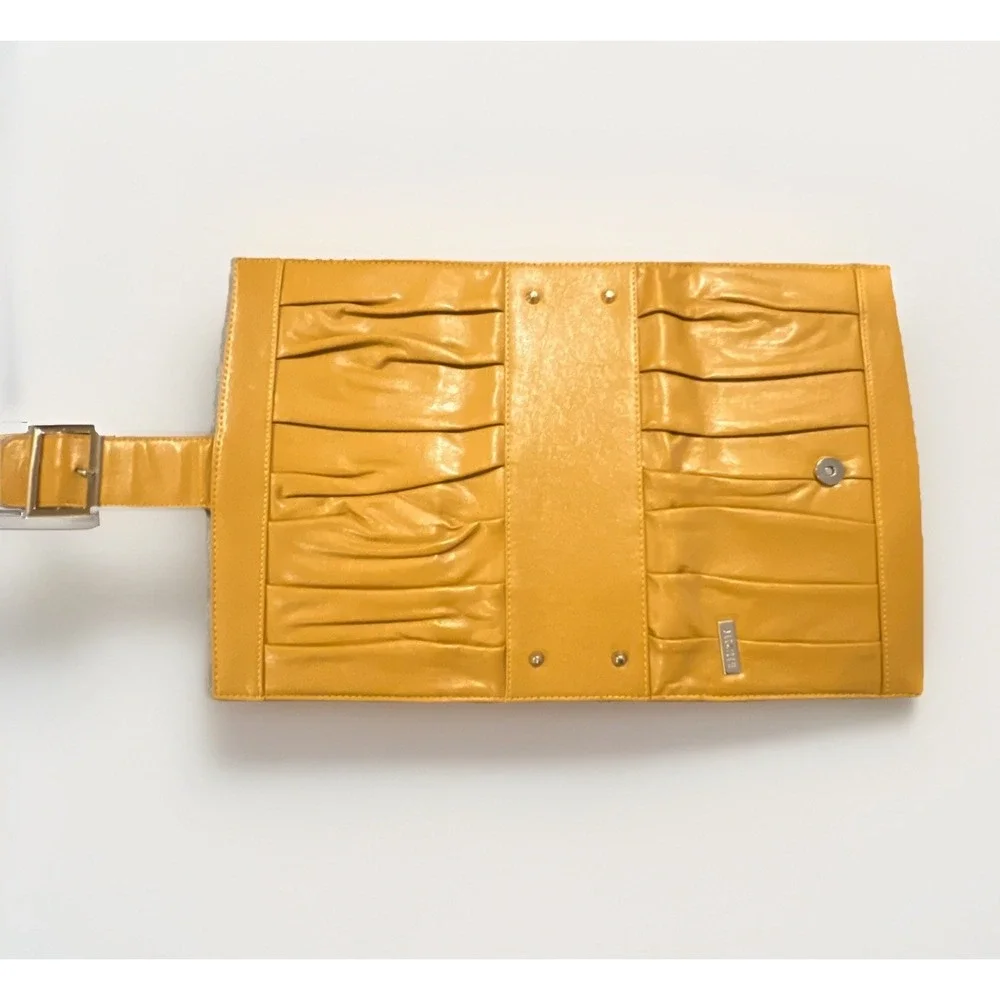 Miche Classic Magnetic Purse Shell Only She'll‎ Vivian Mustard Yellow Medium EUC